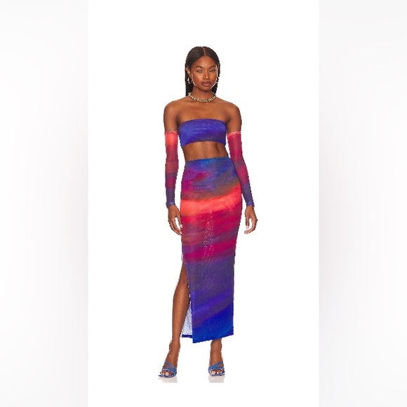 Revolve x ferai London Leila set in sunset dream - Picture 1 of 2